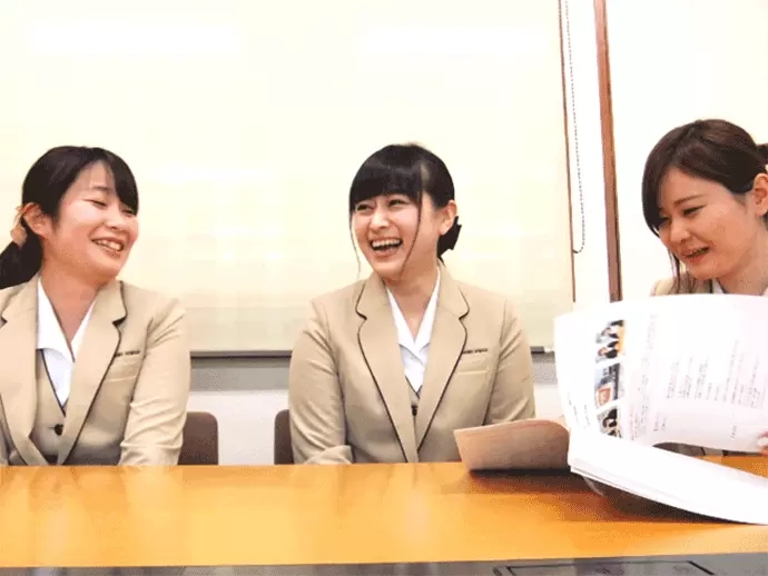 分からないことがあれば、先輩社員がやさしく教えてくれるので未経験でも安心です。