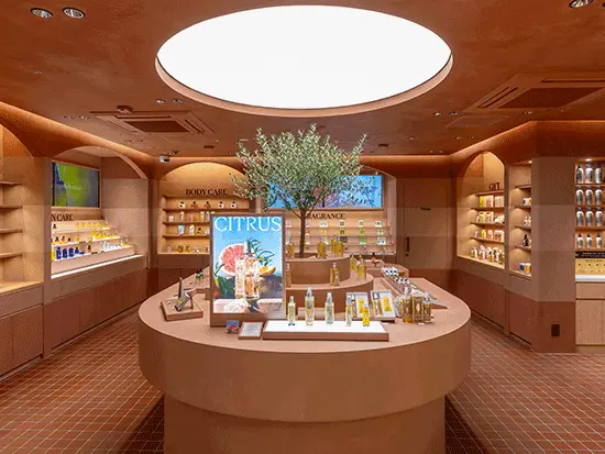 全国に100店舗以上を出店。ぜひ私たちと一緒に働きませんか？（人事担当者より）