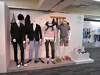 旬のトレンドに合ったアイテムの提案やシーズンイベントに効果的な販売を提案したり。わくわく感があります