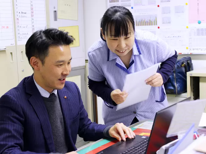 私たちの手掛ける製品は、オフィスのOA機器など様々な機械に組み込まれているんです！