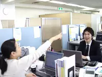 コミュニケーションが活発な社内。フラットな関係が築けます！