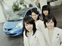 ホンダ製品と並ぶ、まさに『ホンダの顔』。でも緊張しないで下さいね、みんなでサポートしますから！