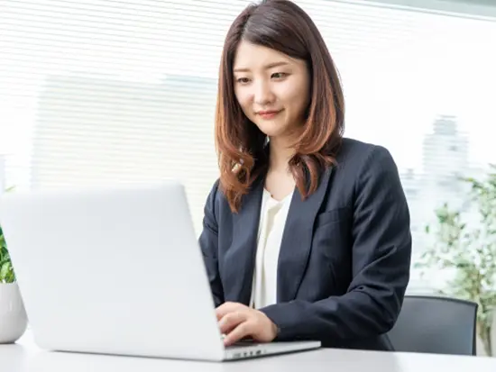人と接することが好きな人、アイデアを出すのが好きな人には面白い仕事になりますよ！