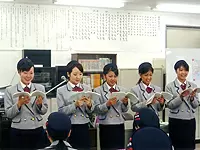 みんな最初は未経験！充実した社内研修を通して、理想のバスガイドを目指しましょう！