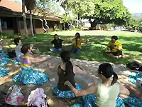 フラダンスの短期留学は大盛況♪いつもキャンセル待ちが出るほどです。