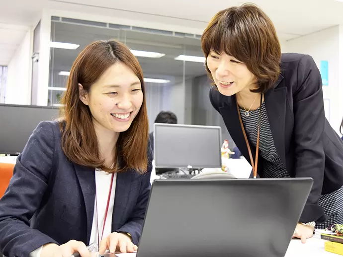 長いキャリアを持つ先輩がしっかり丁寧にあなたをサポート♪