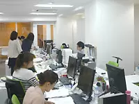 2009年に移転した恵比寿のオフィスは、白を基調とした空間が広がっています。
