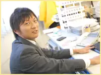 困ったことは先輩社員が丁寧に教えます！年も近いので相談しやすい環境です。