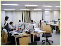 ☆オフィス☆部署ごとの隔たりがなく、フラットな環境です。