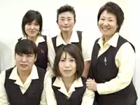 みんなで助け合いながら、楽しく働いています。
