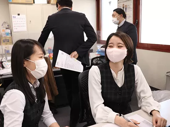 先輩たちが丁寧に指導、しっかりサポートしますので未経験の方もご安心ください。