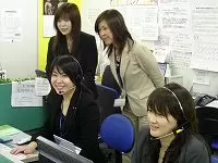 先輩や上司に支えられながら、同僚たちと共に成長しながらの毎日です。