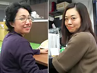 生産管理部の2名。「分からないことは何でも聞いて下さいね♪」