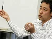セミナーでは先輩社員が講師をつとめます