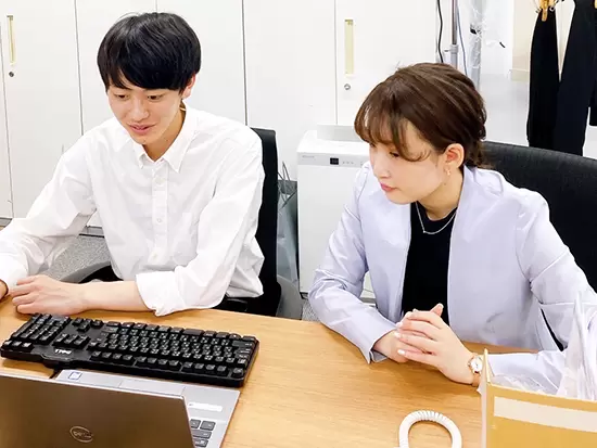 休憩室完備！カフェスペースやBarも併設しています。