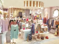 2012年秋、メリーゴーランドをテーマにリニューアルオープン予定の新宿店★
