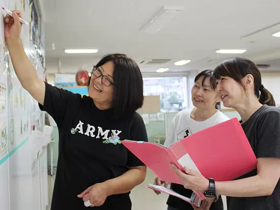 職員同士の距離が近いため、アイデア提案もしやすい環境です！