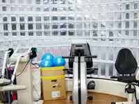 デイサービスの施設内にリハビリコーナーを設け、ご利用いただいている方の身体能力の維持に努めています。