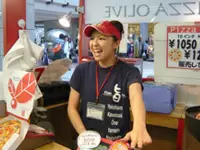 今日も張り切って、元気に接客中♪