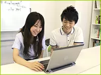 メンバー同士の交流も活発な当社。勉強会に加え、飲み会やお花見などのイベントも開催しています。