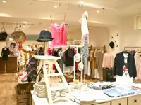 『Banner Barrett』新宿ルミネ店。多彩なラインナップを取り揃えています。