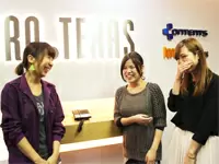 社内には女性社員も多数。明るい笑い声が飛び交っています☆