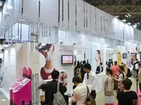 「Beauty World Japan2012」で発表された人気商品は、有名モデルも愛用しています。