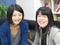 社員6人のうち、女性は2人。「会社そのものをみんなで創っている感覚が楽しいですよ！」