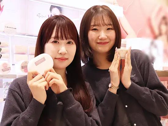 経験は一切不問です◎「コスメが好き」「販売職で長く働きたい」そんな方はぜひご応募ください！