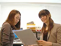 まだまだ小さな組織なので、上司部下の壁なく、意見やアイデアを交わせます。