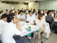 研修風景。当社では定期的に研修を行い、個々人のスキルアップをサポートしています。