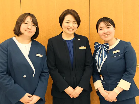 “また来たくなるホテル”になるためには、おもてなしの心が大事。お客様との繋がりが感じられる仕事です。