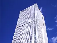 ジブラルタ生命保険の本社があるプルデンシャルタワー。