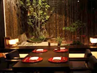 懐石料理店「光石 南青山」も展開中。