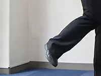 営業は身軽に動ける、こんなスニーカーもOKです！