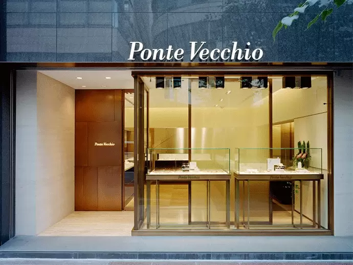 「Ponte Vecchio（ポンテヴェキオ）」銀座並木通り本店。