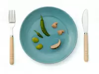 「補聴器」は野菜と同様に長寿や健康に欠かせないもの。補聴器を通して豊かな人生のサポートをしませんか？