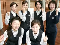 幅広い経験や年齢層のスタッフを「チーム」としてまとめ上げるのも、あなたの腕の見せ所です！