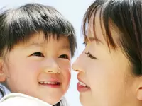 お子様からご年配の方まで、多くの方からのお問い合わせがあります。