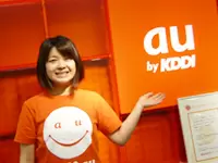 店長のアイデアで作ったTシャツを身につけ、お客様を笑顔でお迎えします♪