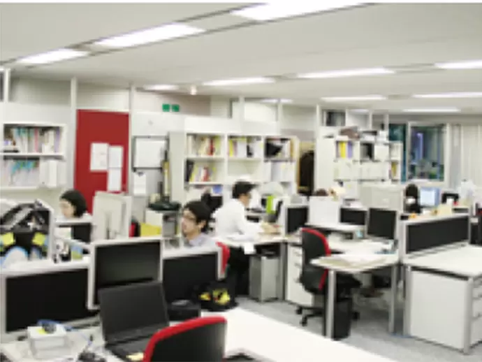 誰もがデザイナーでありプランナー。いくつもの草鞋を履きこなす能力が身につく環境。