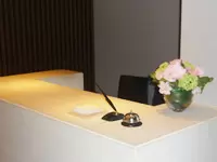 ◆フロント◆入居者の方はエグゼクティブや外国籍の方も多く、質の高い接客力が自然に身に付きます。