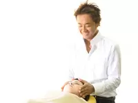 自身も整体師として数々の施術経験を持つ代表の吉田。
