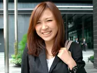 女子がバリバリ活躍しているのが当社の特長。主任や係長として活躍するステキな女性が多いのも自慢です！