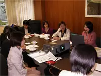 更なる女性活躍をめざしテーマ別のミーティングを定期的に実施。