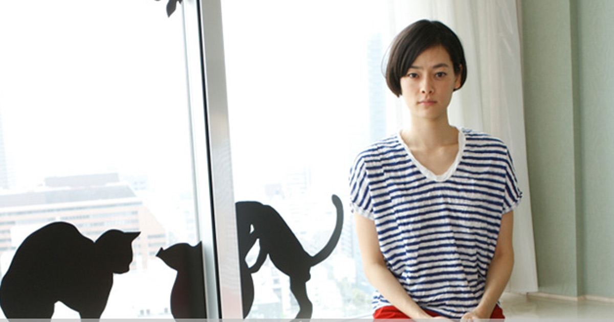 “大人になる一歩手前の女性” を演じて出会えた新しい目線の自分【 今月のAnother Action Starter　vol.2市川実日子さん】