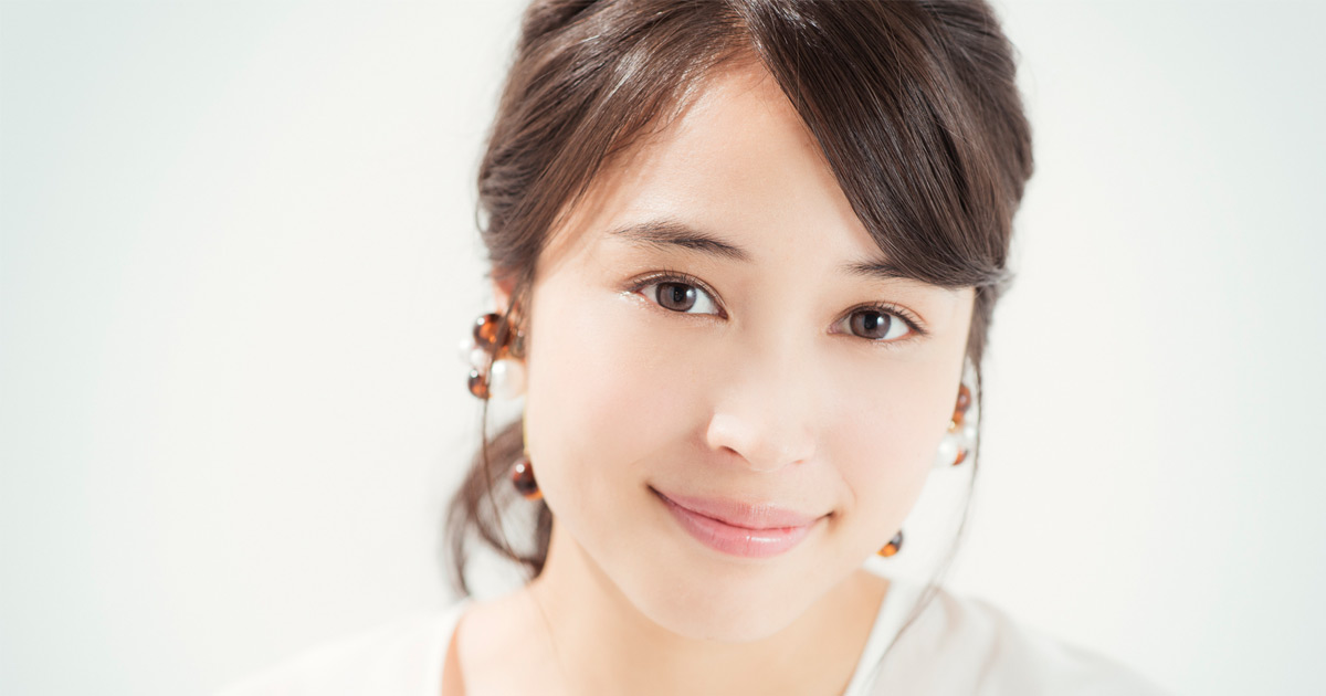 不機嫌な現場で良い作品は生まれない 女優 広瀬アリスが大切にする 上機嫌 な心掛け Woman Type ウーマンタイプ 女の転職type