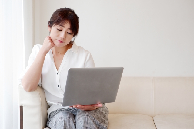女性