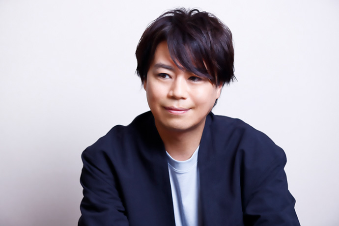 インタビューに答える浪川大輔さん
