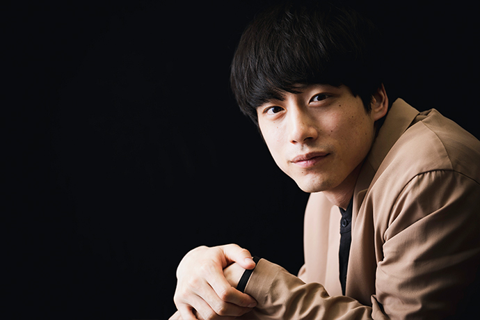 坂口健太郎